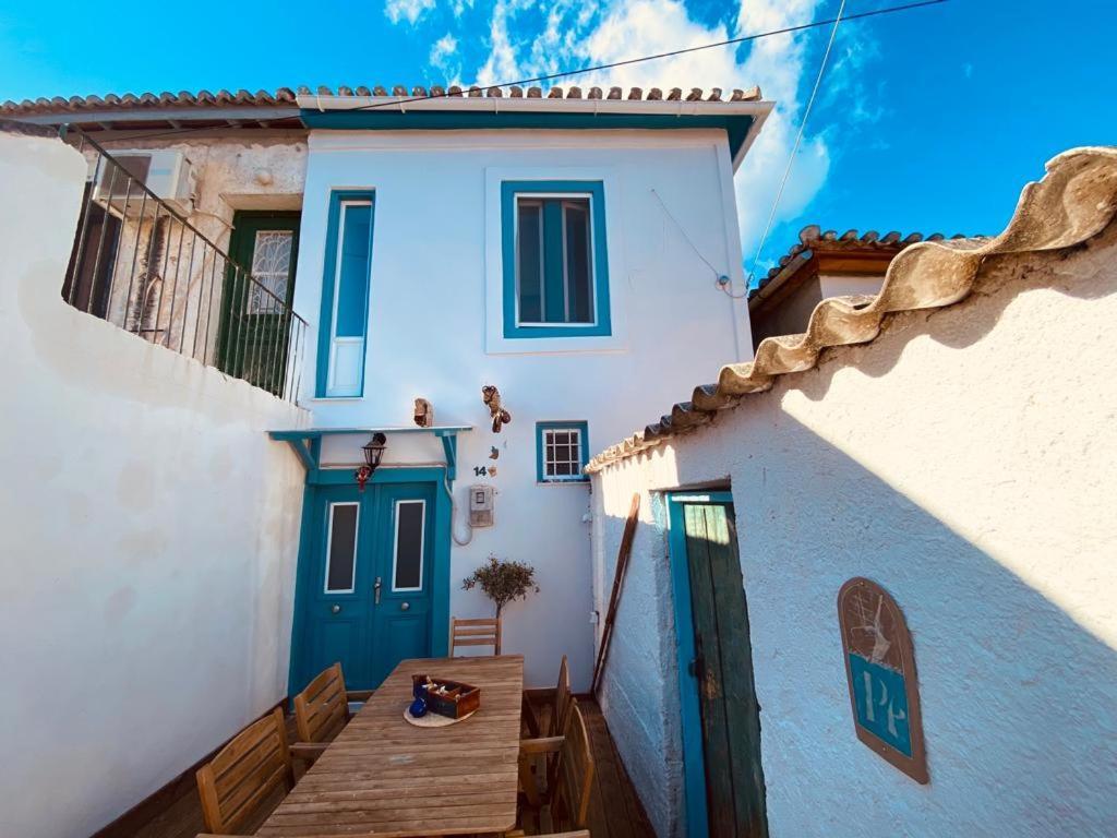 فيلا Malta House In Galaxídhion المظهر الخارجي الصورة